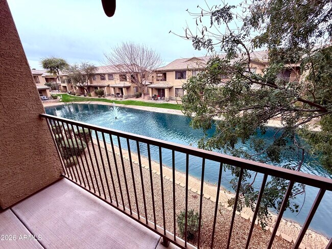 Building Photo - 705 W Queen Creek Rd