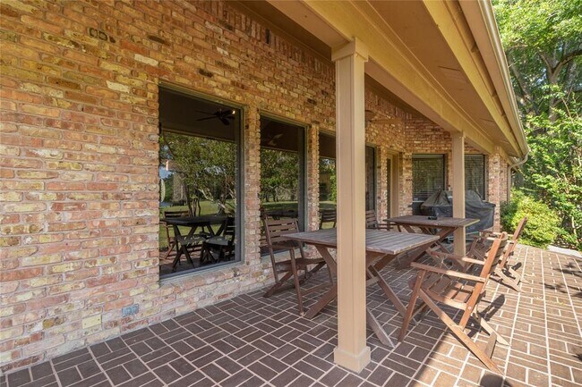 Building Photo - 4607 Breezy Point Dr