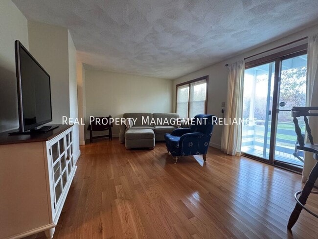 Building Photo - 38 Kimball Ave