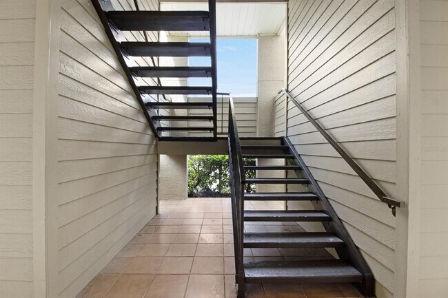 Building Photo - 3036 Parkway Blvd