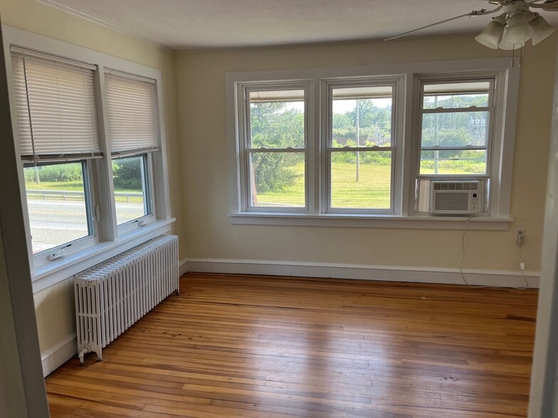 Building Photo - 961 Downingtown Pike