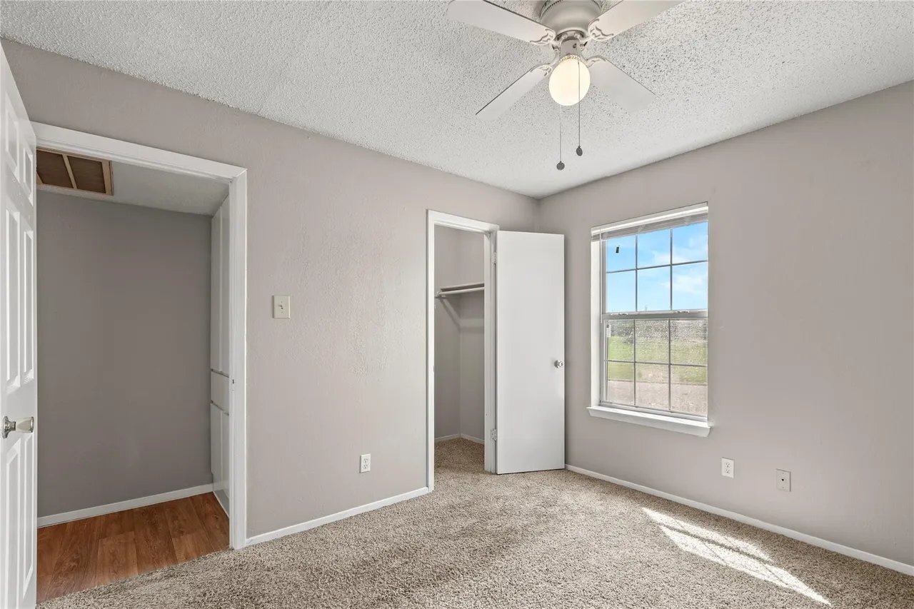 Building Photo - 1625 Mary K Ln