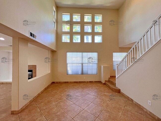 Building Photo - End unit 4 Bedroom House Available Now in ...
