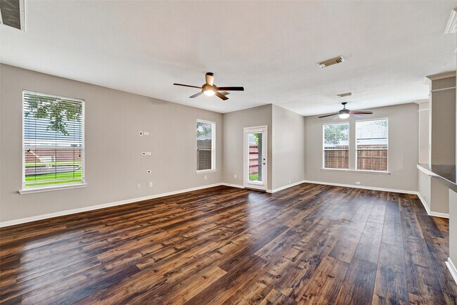 Building Photo - 5403 Canyon Hollow Dr