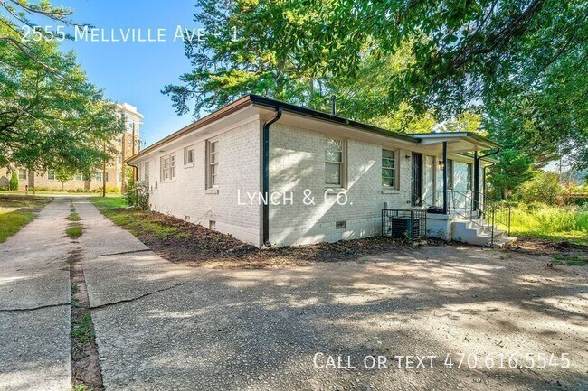 Building Photo - 2555 Mellville Ave