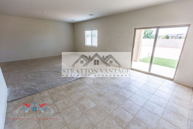 Building Photo - 43620 W Mescal Dr