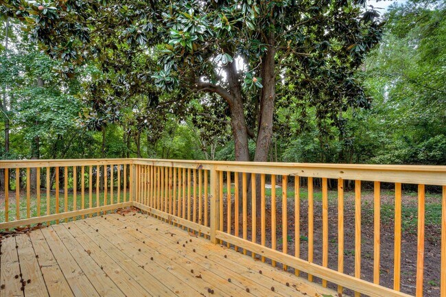 Building Photo - Newly Updated 4 Bed/2 Bath Columbia County...