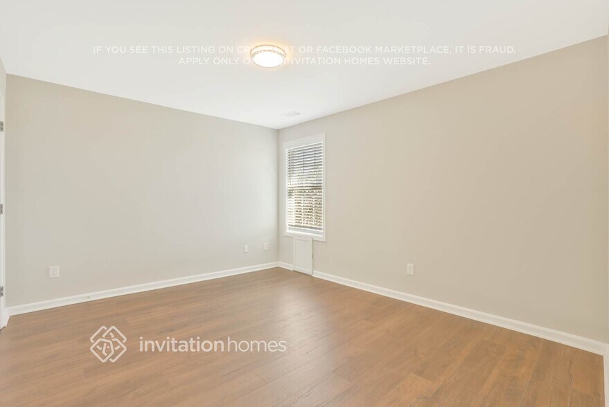 Building Photo - 3851 Lake Sanctuary Way