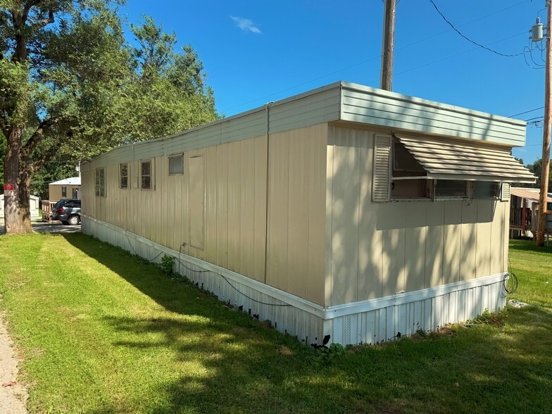 Building Photo - 4916 Brown Station Rd