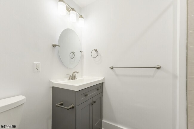 Building Photo - 67 Dunnell Rd