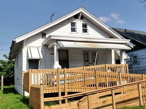 Primary Photo - 209 N 32nd St