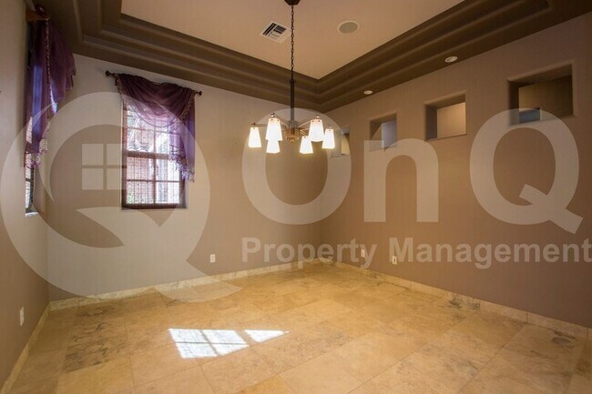 Building Photo - 1326 E Catamaran Dr