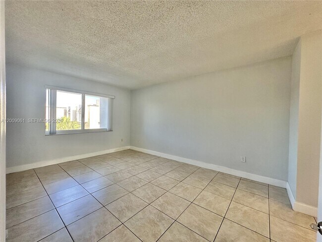 Building Photo - 7860 Camino Real
