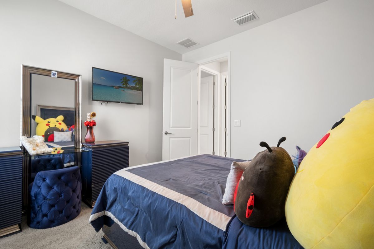 Building Photo - 33875 Castaway Lp