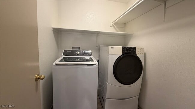 Building Photo - 9243 Sterling Hill Ave