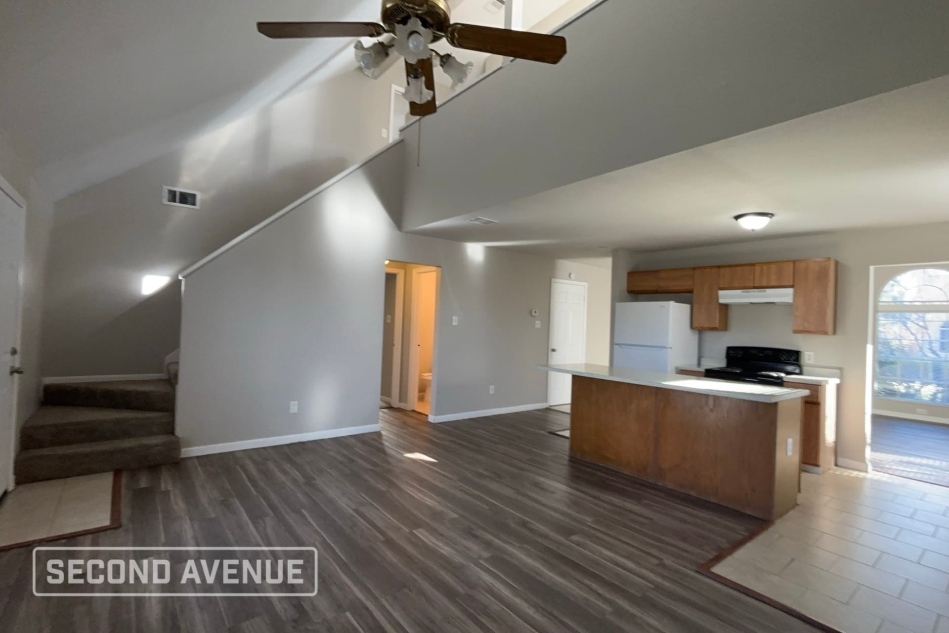 Building Photo - 4151 President's Dr S