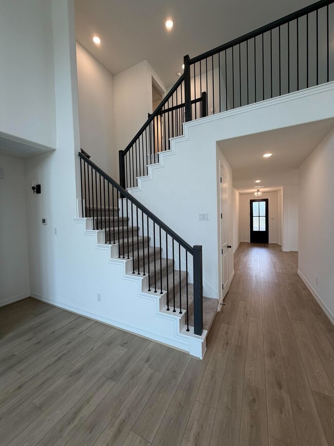 Building Photo - 9922 Red Knot St
