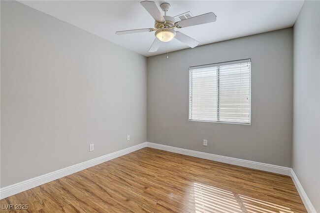 Building Photo - 1172 Drowsy Water Ct