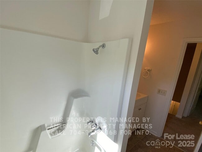 Building Photo - 1116 Arbor Dr