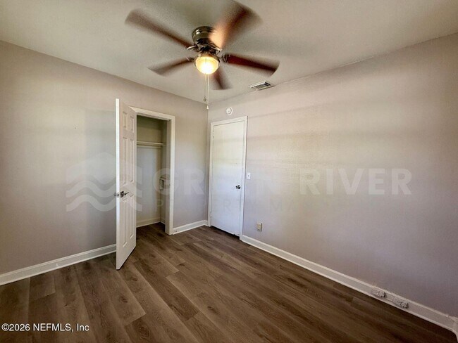 Building Photo - 3078 W 15th St