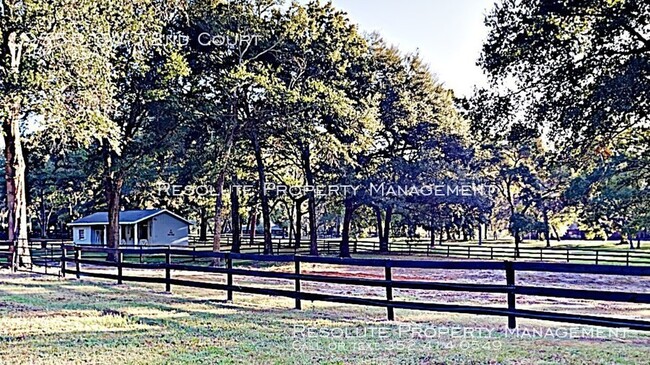 Building Photo - Countryside Farms