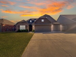 Building Photo - Spacious Modern Living in Top-Rated Bixby Schools
