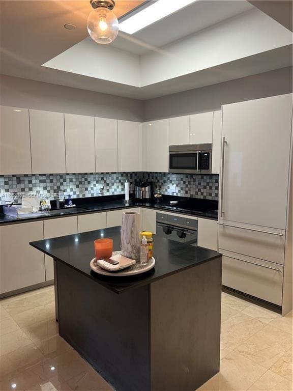 Building Photo - 1010 Brickell Ave