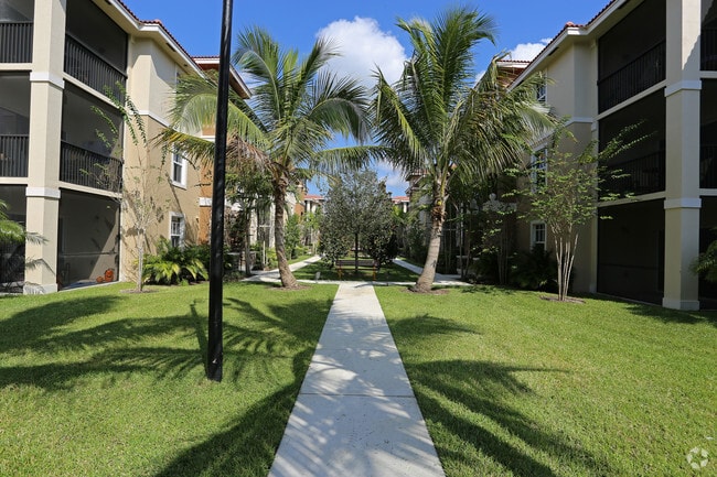 Building Photo - xCasa Brera at Toscana Isles