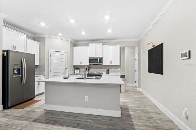 Building Photo - 9890 Red Bay Lp