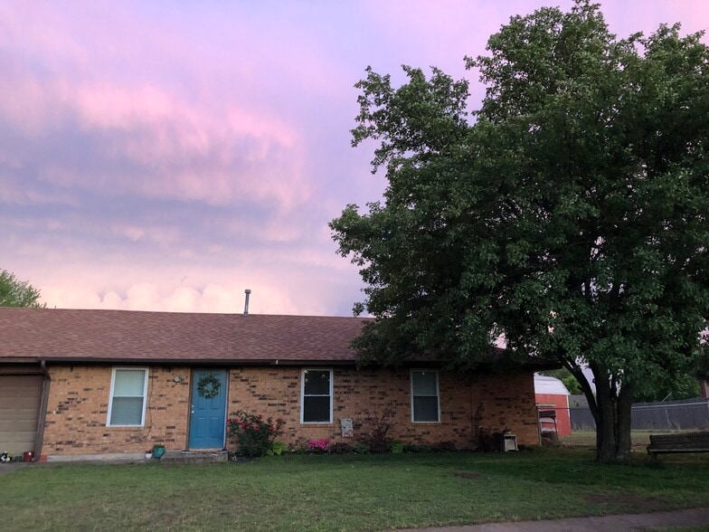 Front - 254 Hickory Stick Ln