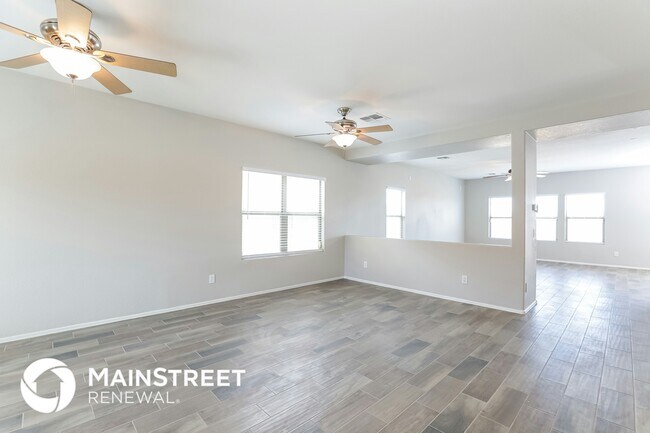 Building Photo - 9556 W Monte Vista Rd