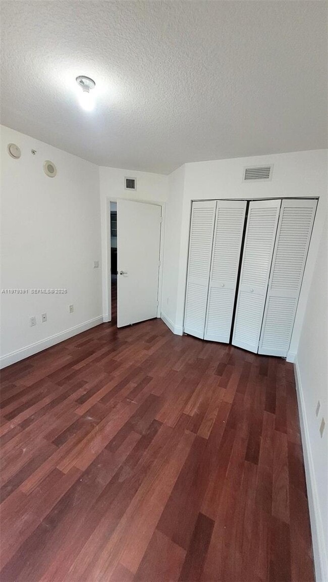 Building Photo - 41 SE 5th St