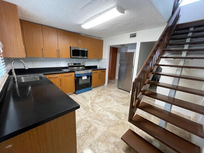 Building Photo - 9922 SW 2nd St