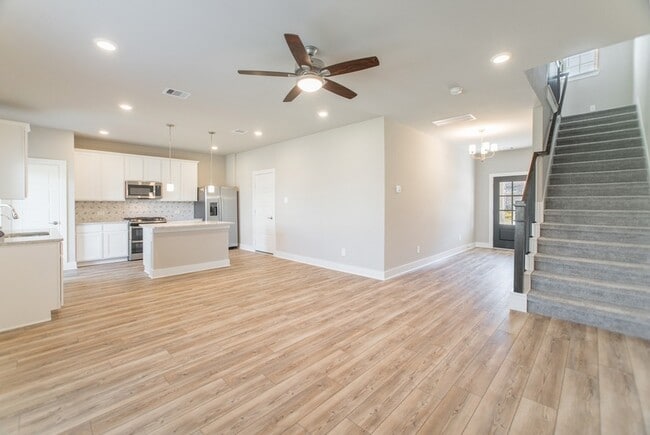Building Photo - 10569 Preserve Wy