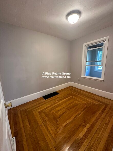 Building Photo - 36 Lexington Ave