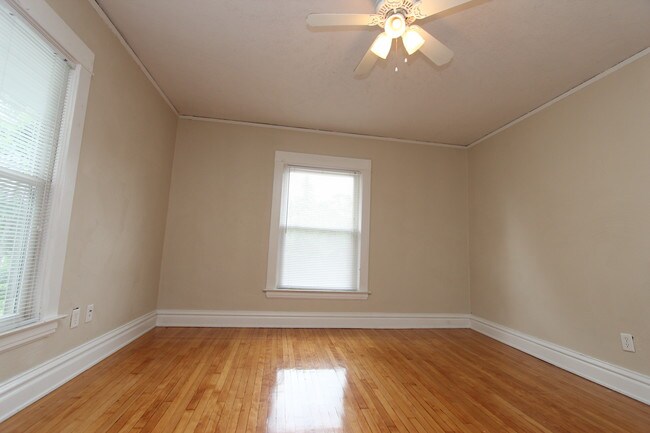 Building Photo - 1430 Sherman St SE