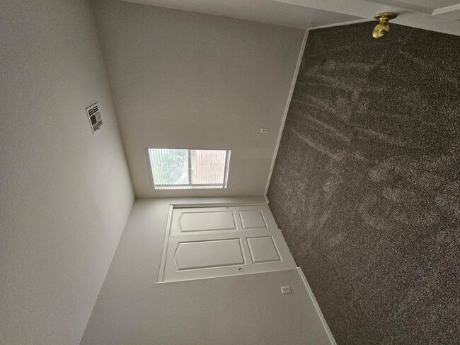 Building Photo - 12247 W Grant St