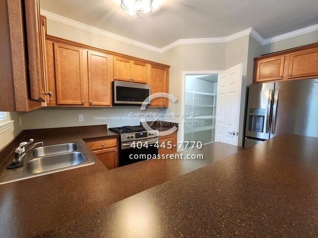 Building Photo - 145 Sunset Ln