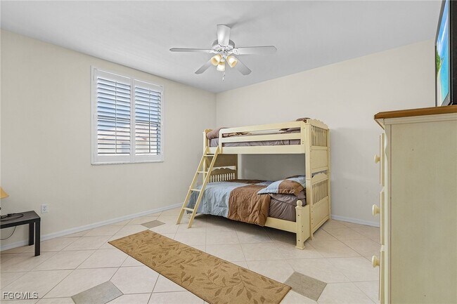 Building Photo - 15571 Bellamar Dr