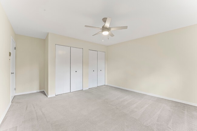 Building Photo - 137 Weedon Ct