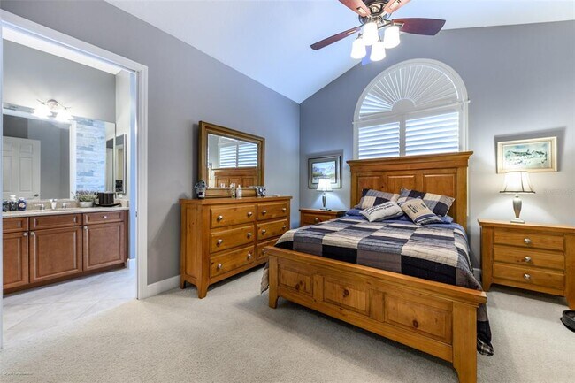 Building Photo - 10300 Tarpon Landings Terrace