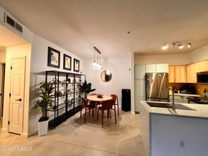 Building Photo - 1500 E Pusch Wilderness Dr