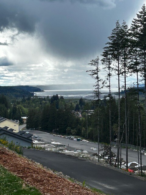 Building Photo - 370 NE Olympic Rdg Rd