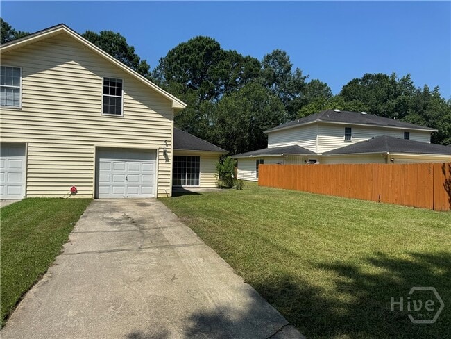 Building Photo - 106 Trellis Way