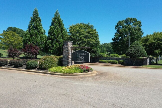 Building Photo - Luxury 2-Bedroom Townhome for Rent in Chimney Oaks – Golf Community Living!