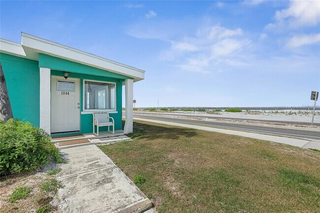 Building Photo - 1244 S Ocean Shore Blvd