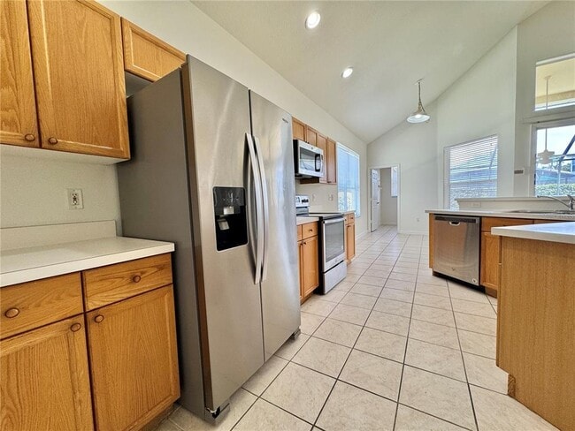 Building Photo - 8029 King Palm Cir