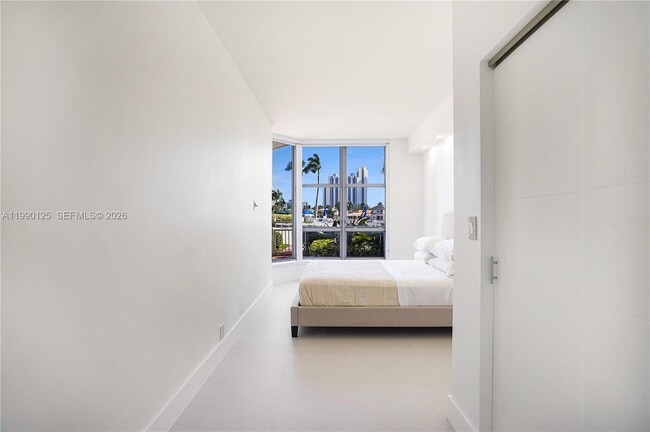 Building Photo - 19101 Mystic Pointe Dr