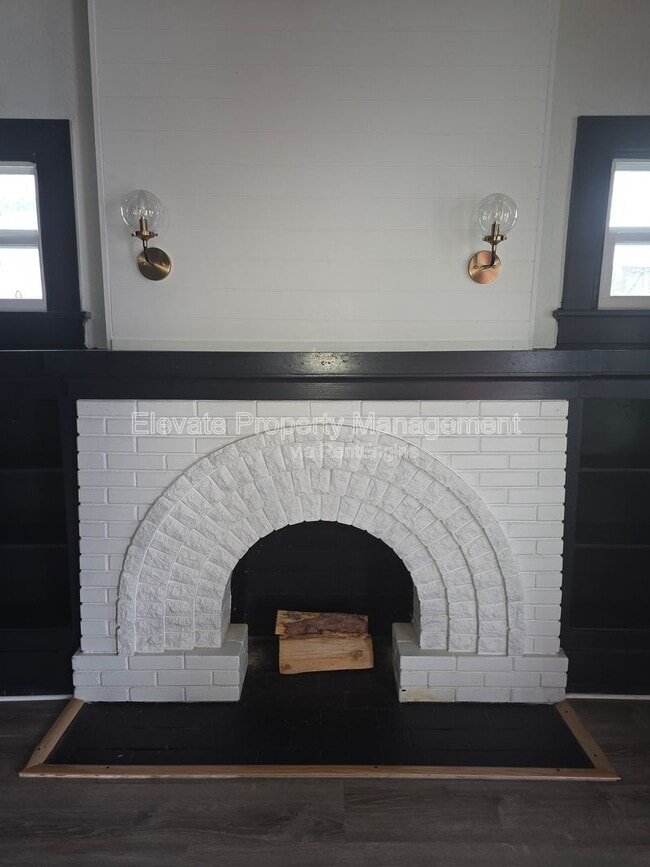 Building Photo - 1625 NW 33rd St