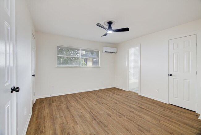 Building Photo - 1915 McDuffie St